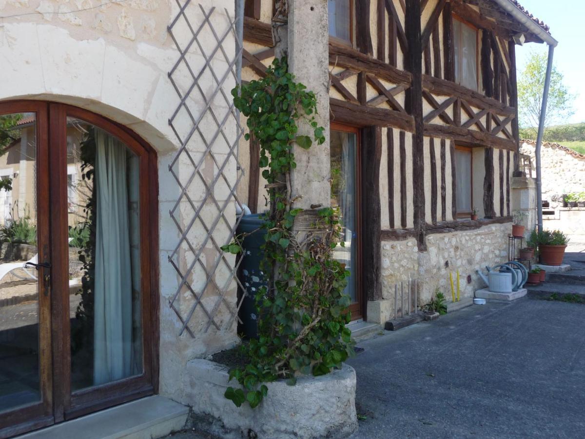 Bed and Breakfast Les Tuileries Ponteyraud Экстерьер фото
